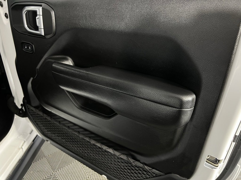 Certified 2025 Jeep Wrangler Unlimited Rubicon image 31