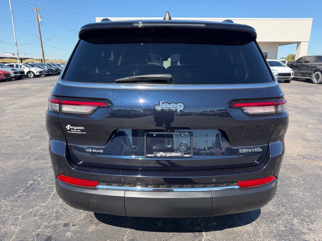 Used 2023 Jeep Grand Cherokee L Limited AWD/4WD image 16