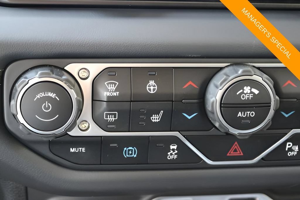New 2025 Jeep Wrangler Unlimited Sahara AWD/4WD image 23