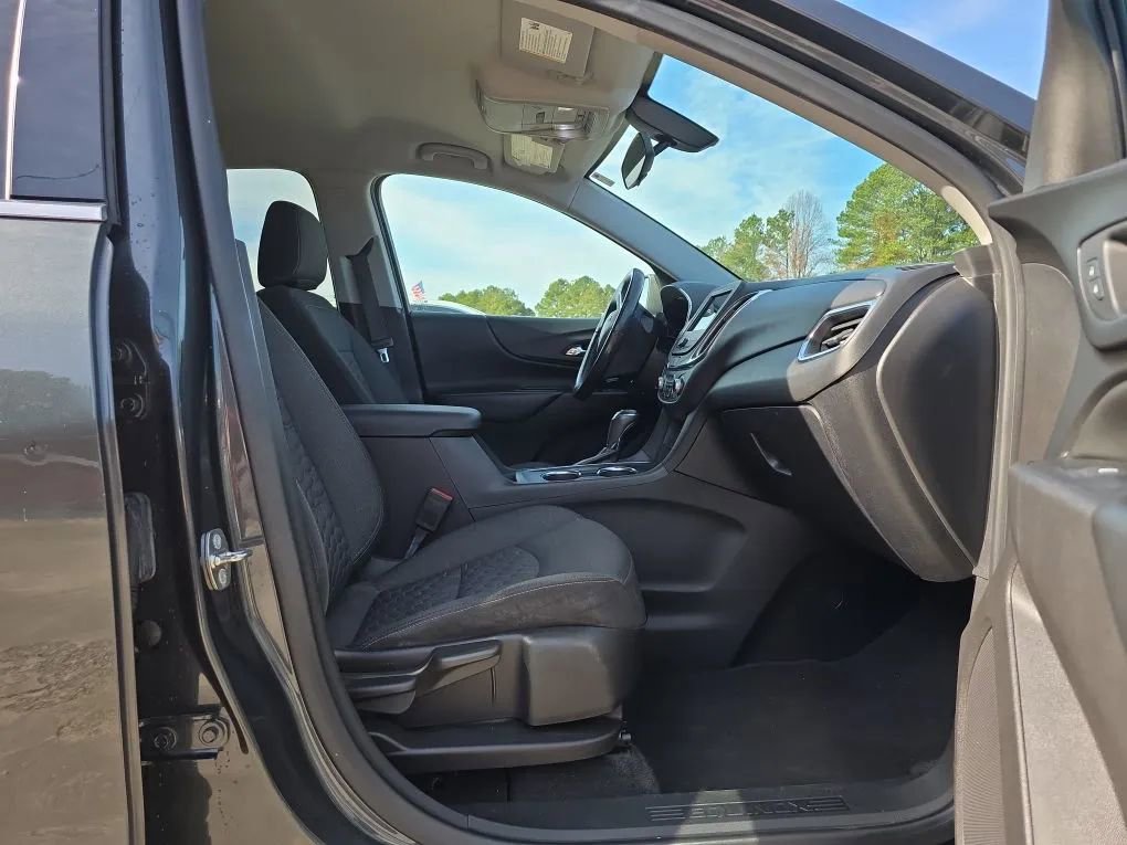 Used 2019 Chevrolet Equinox LT image 44