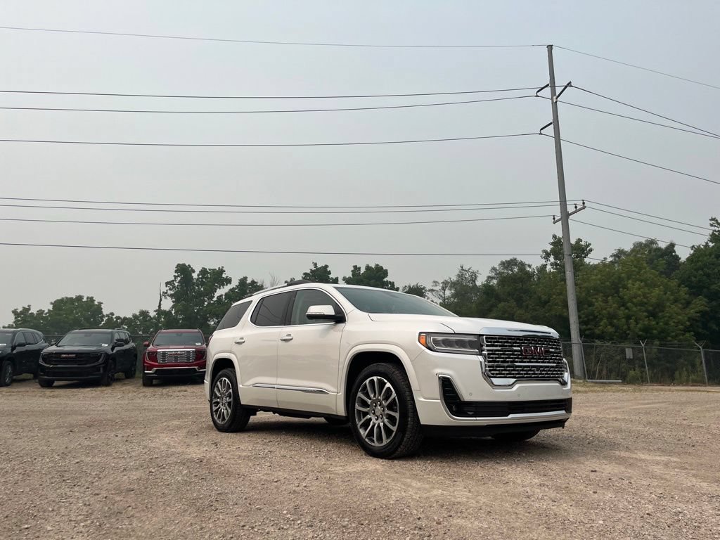 Used 2023 GMC Acadia Denali w/ Denali Ultimate Package AWD/4WD image 5