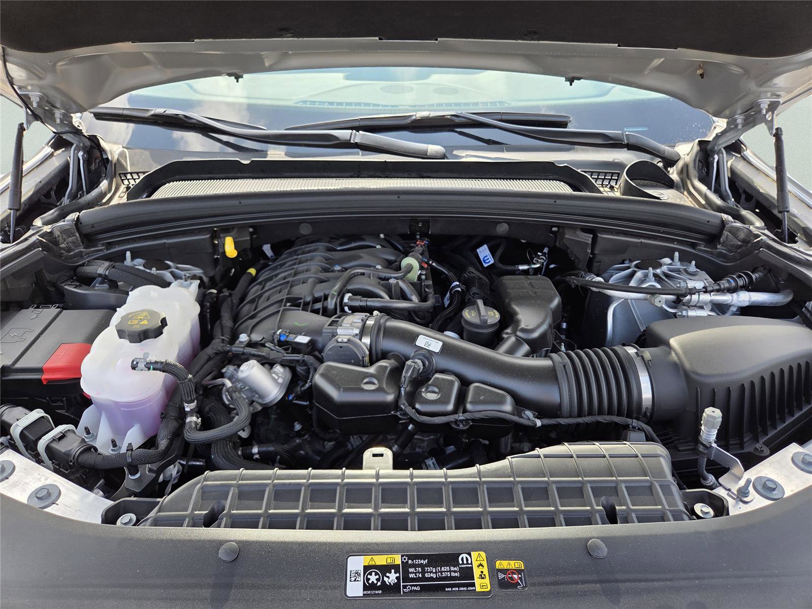 New 2025 Jeep Grand Cherokee Laredo X w/ Luxury Tech Group I image 31