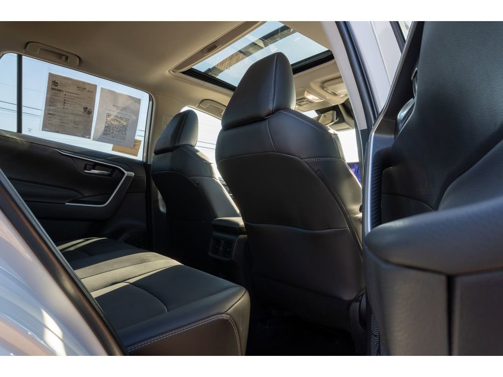 Used 2025 Toyota RAV4 XLE Premium image 16