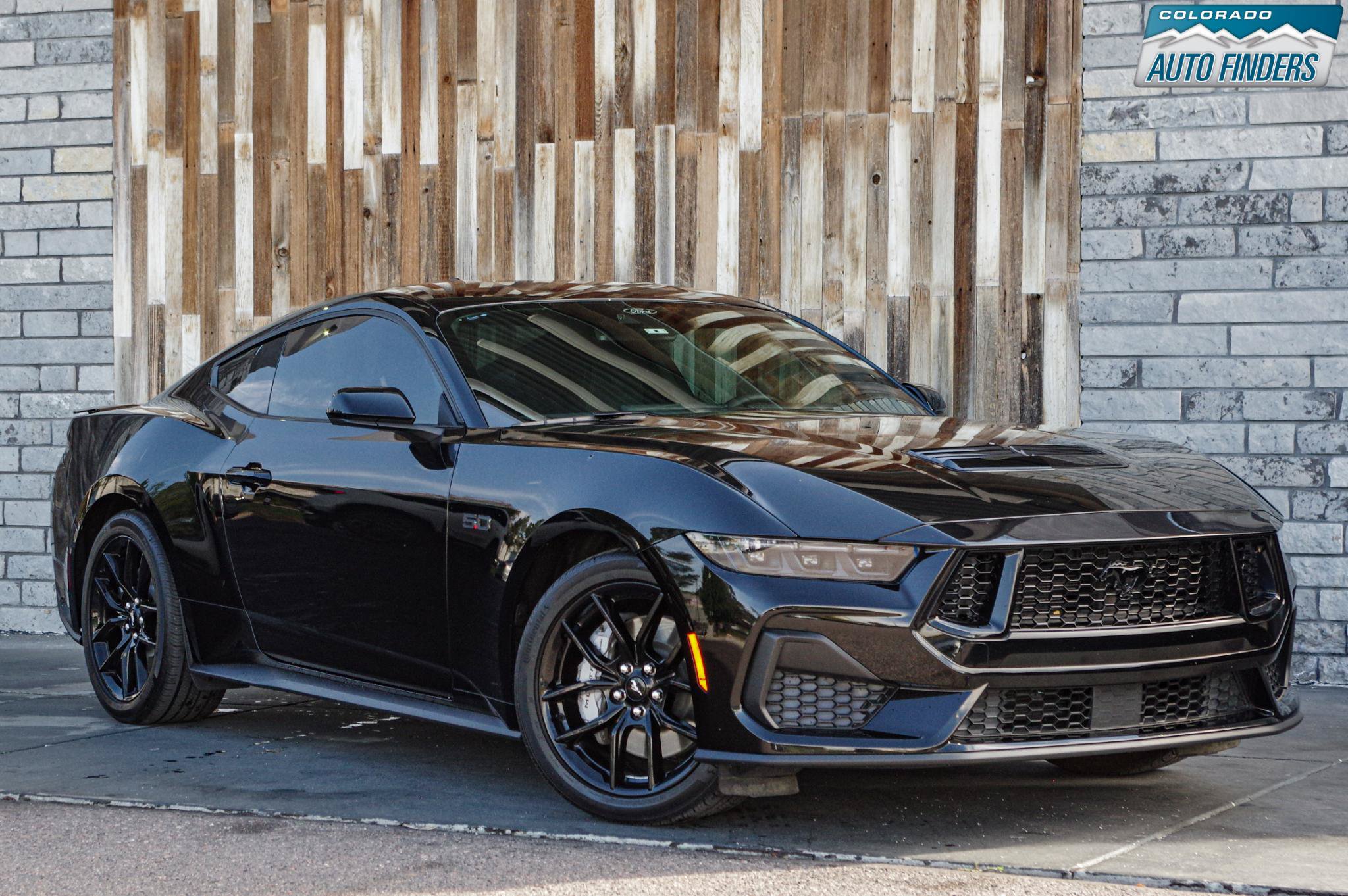 Used 2024 Ford Mustang GT RWD image 9