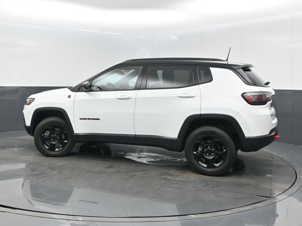 Used 2023 Jeep Compass Trailhawk w/ Trailhawk Elite Group image 5