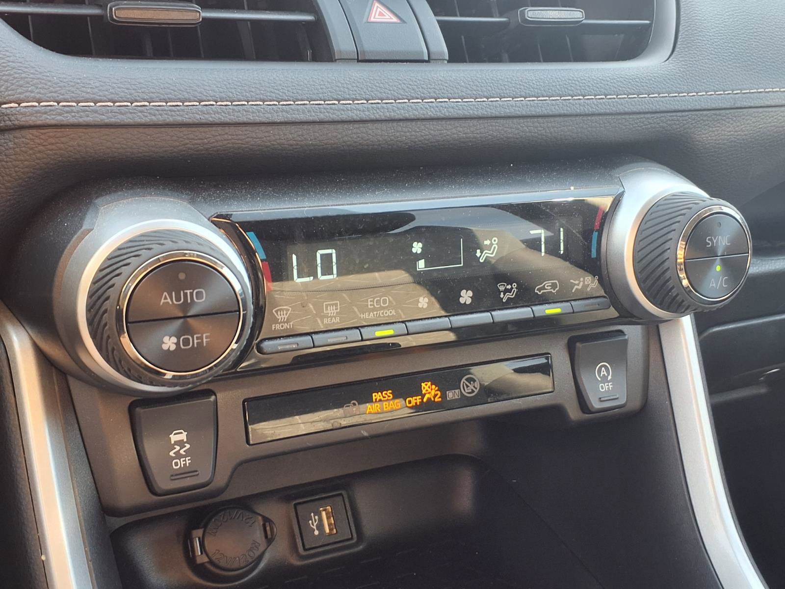 Certified 2025 Toyota RAV4 XLE AWD/4WD image 10