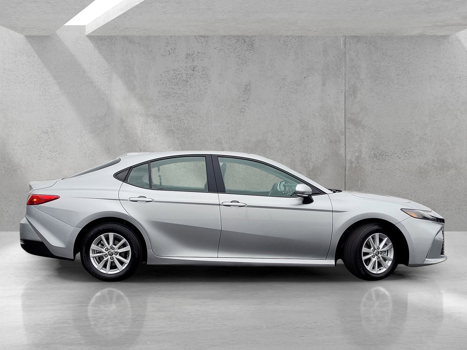 Used 2025 Toyota Camry LE FWD image 3