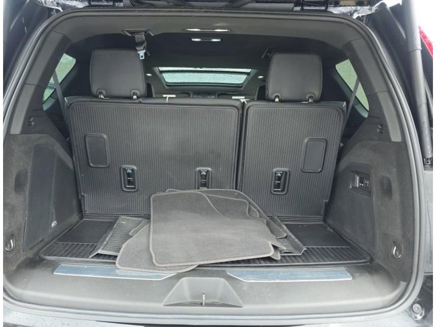 Used 2024 Cadillac Escalade Premium Luxury w/ LPO, Floor Liner Package AWD/4WD image 11