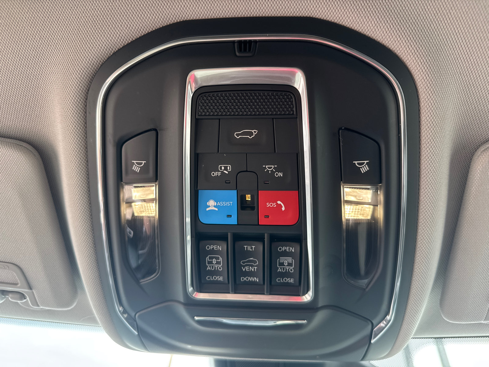 Used 2022 Jeep Grand Cherokee Limited 4xe AWD/4WD image 12