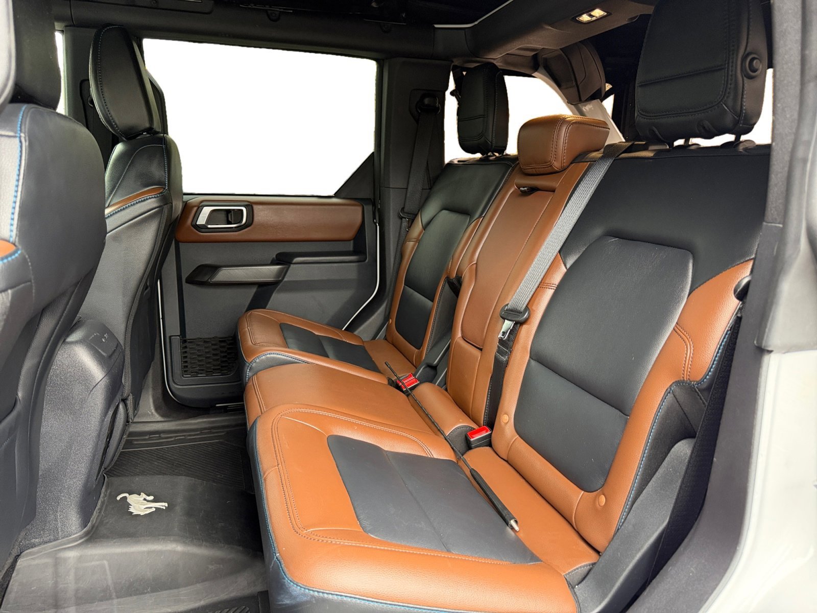 Used 2024 Ford Bronco Outer Banks w/ Sasquatch Package AWD/4WD image 16