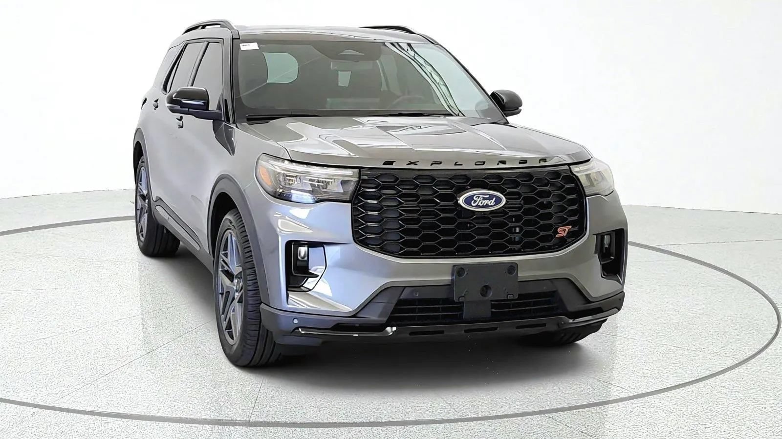 Used 2025 Ford Explorer ST w/ Sun And Sound Package RWD image 2