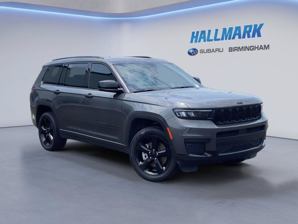 Used 2025 Jeep Grand Cherokee L Altitude RWD image 1