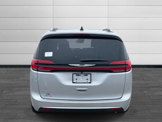 New 2026 Chrysler Pacifica Pinnacle FWD image 4