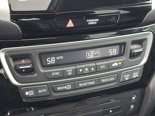 Used 2017 Honda Pilot Elite image 13