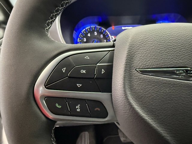 New 2026 Chrysler Pacifica Select image 15