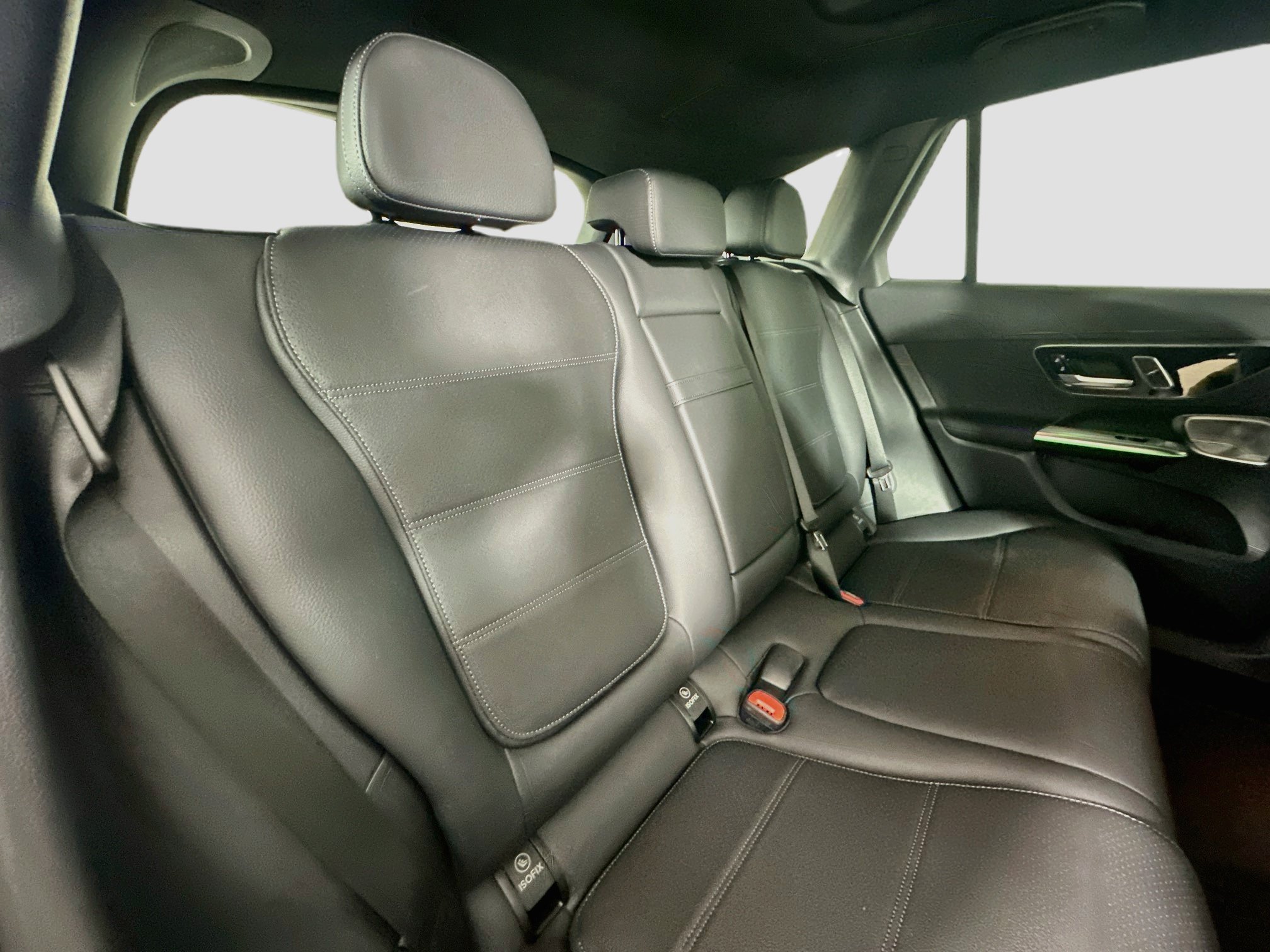 Used 2026 Mercedes-Benz GLC 300 4MATIC image 37