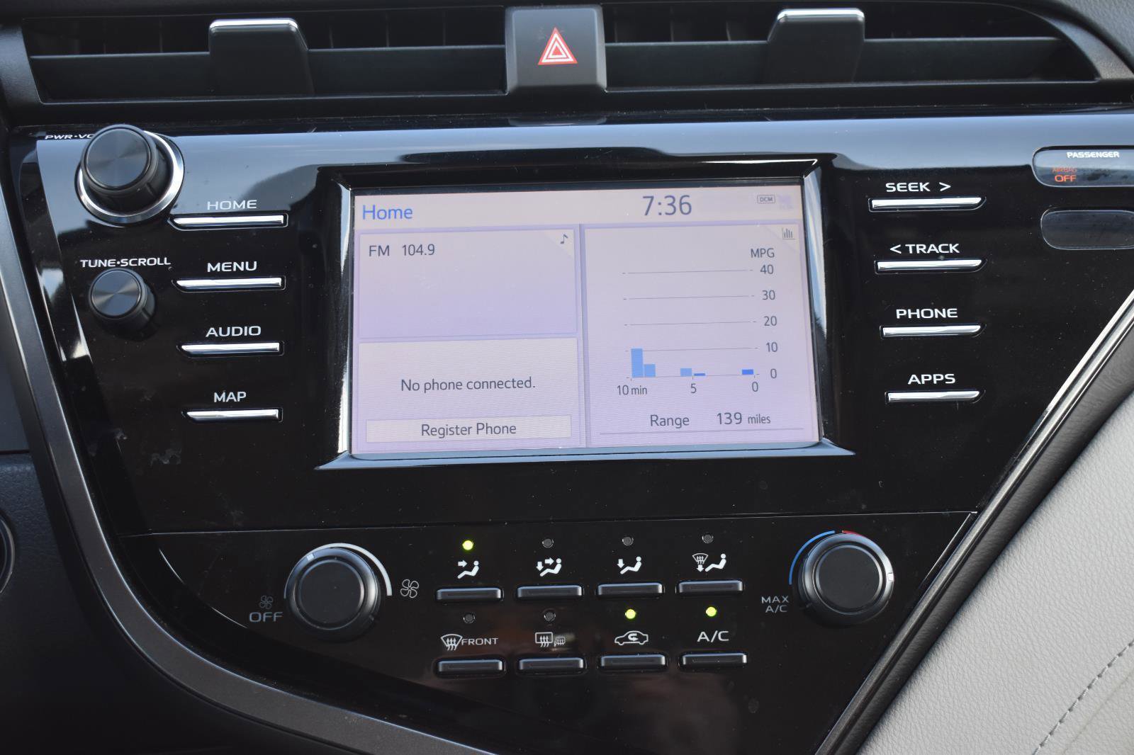 Used 2019 Toyota Camry LE w/ Convenience Package image 10