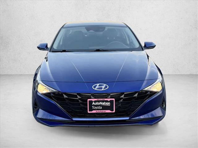 Used 2022 Hyundai Elantra SEL FWD image 2