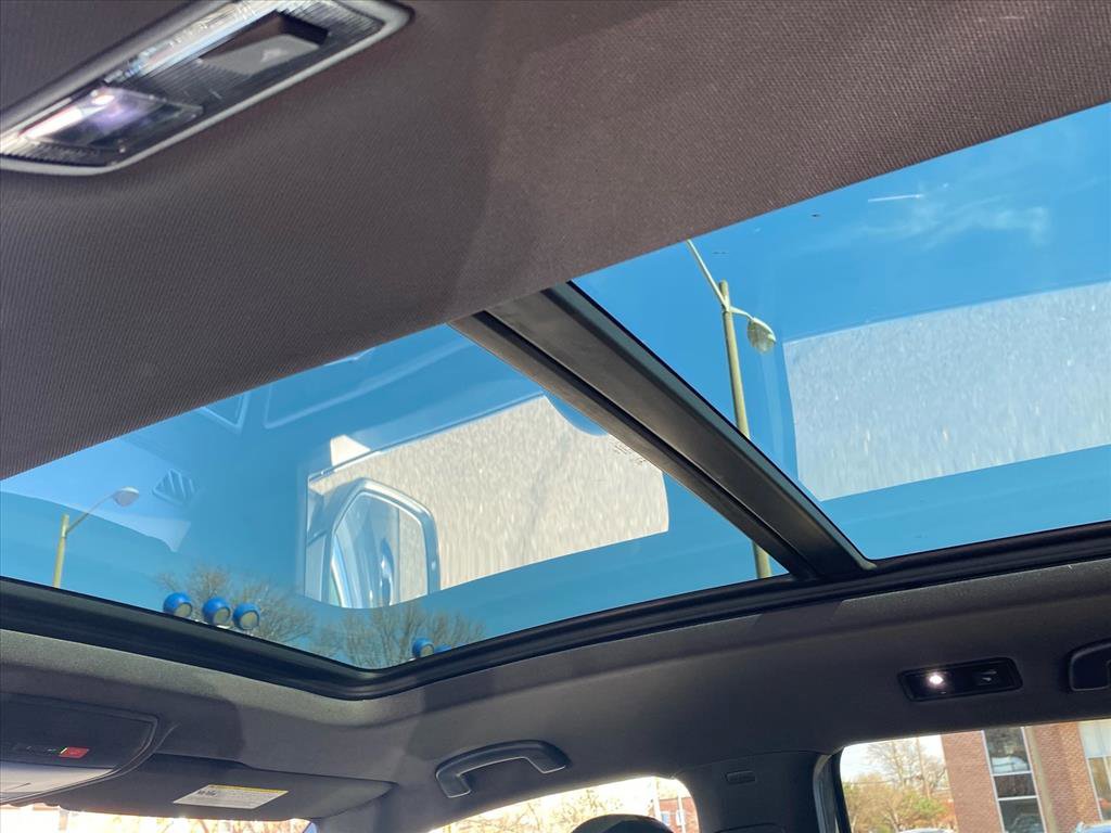 Certified 2023 Volkswagen Atlas Cross Sport SEL image 22