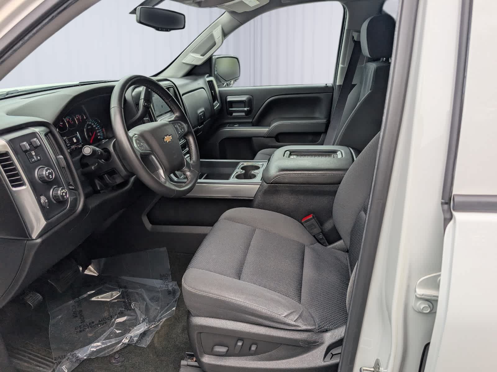 Used 2017 Chevrolet Silverado 1500 LT w/ All Star Edition AWD/4WD image 12