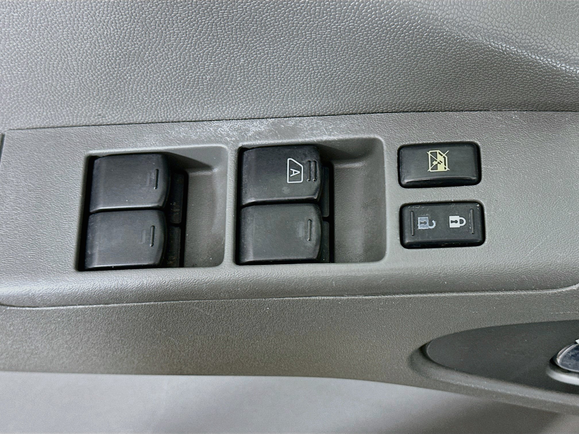 Used 2014 Nissan Frontier SV RWD image 15