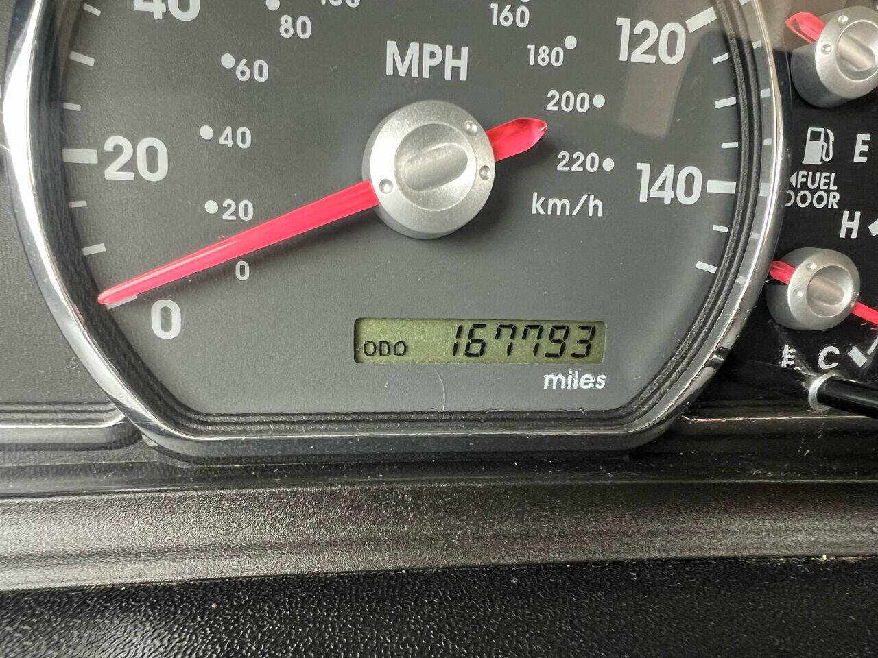 Used 2007 Mitsubishi Endeavor LS image 19