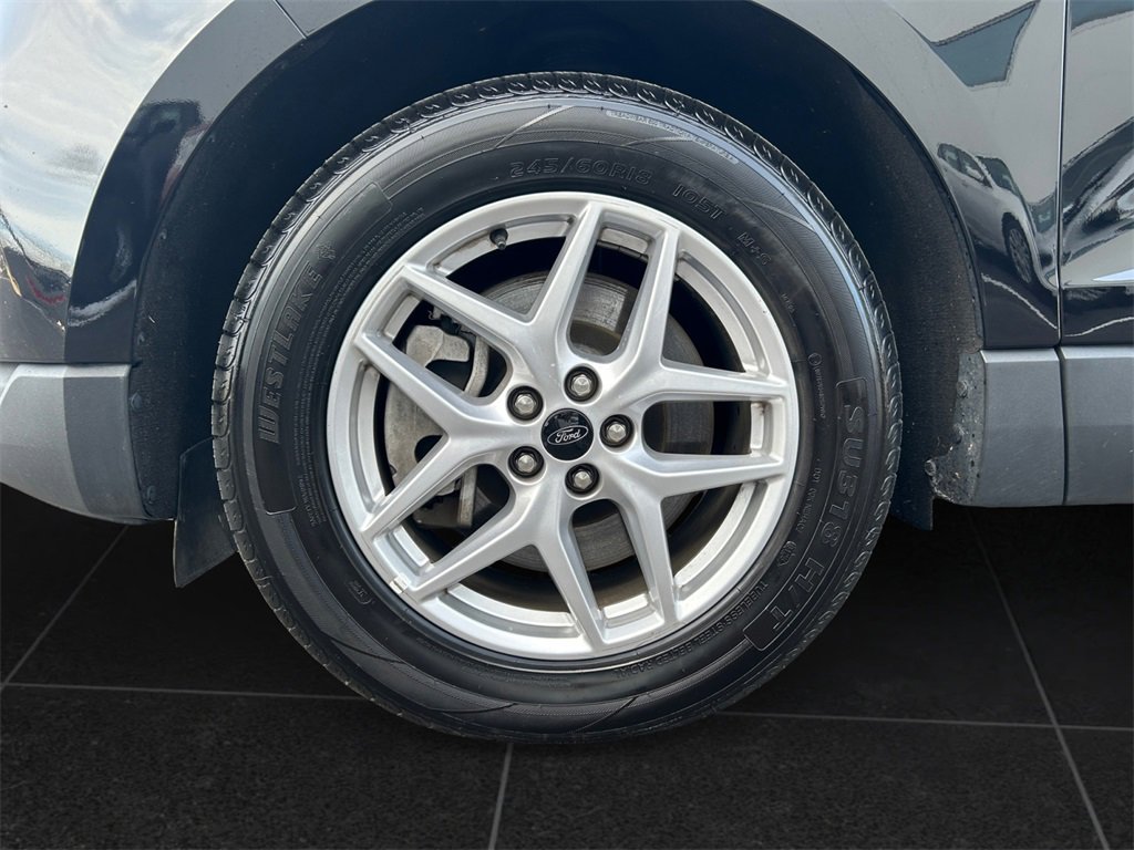 Used 2023 Ford Edge SEL image 9