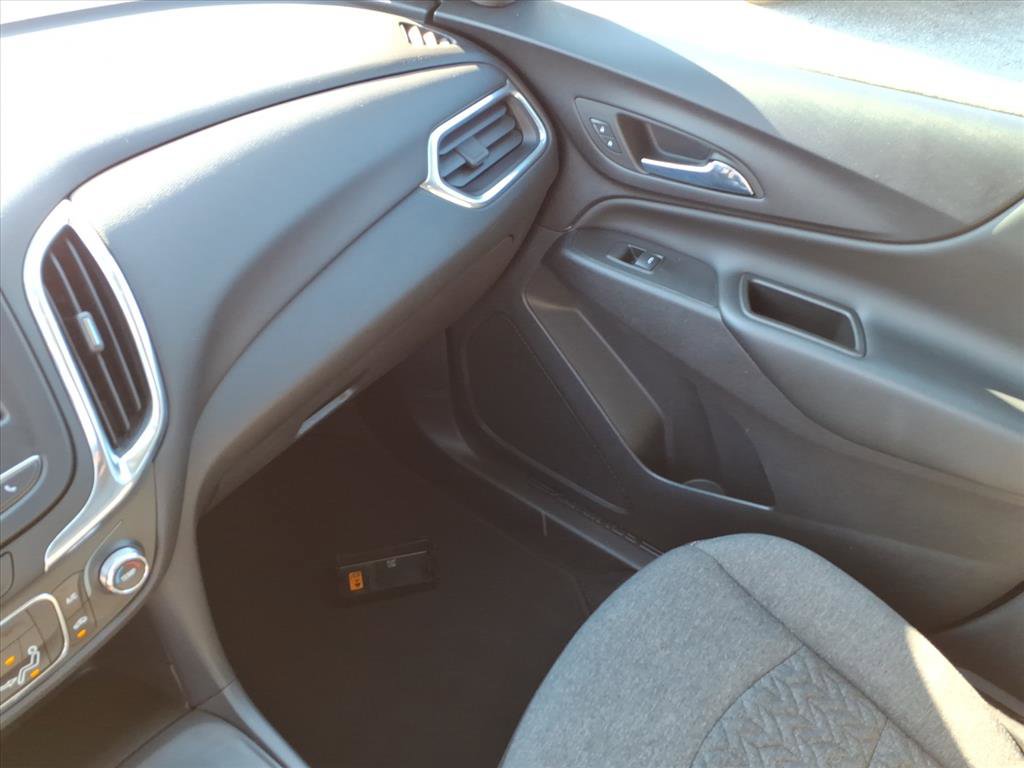 Used 2023 Chevrolet Equinox LT image 30
