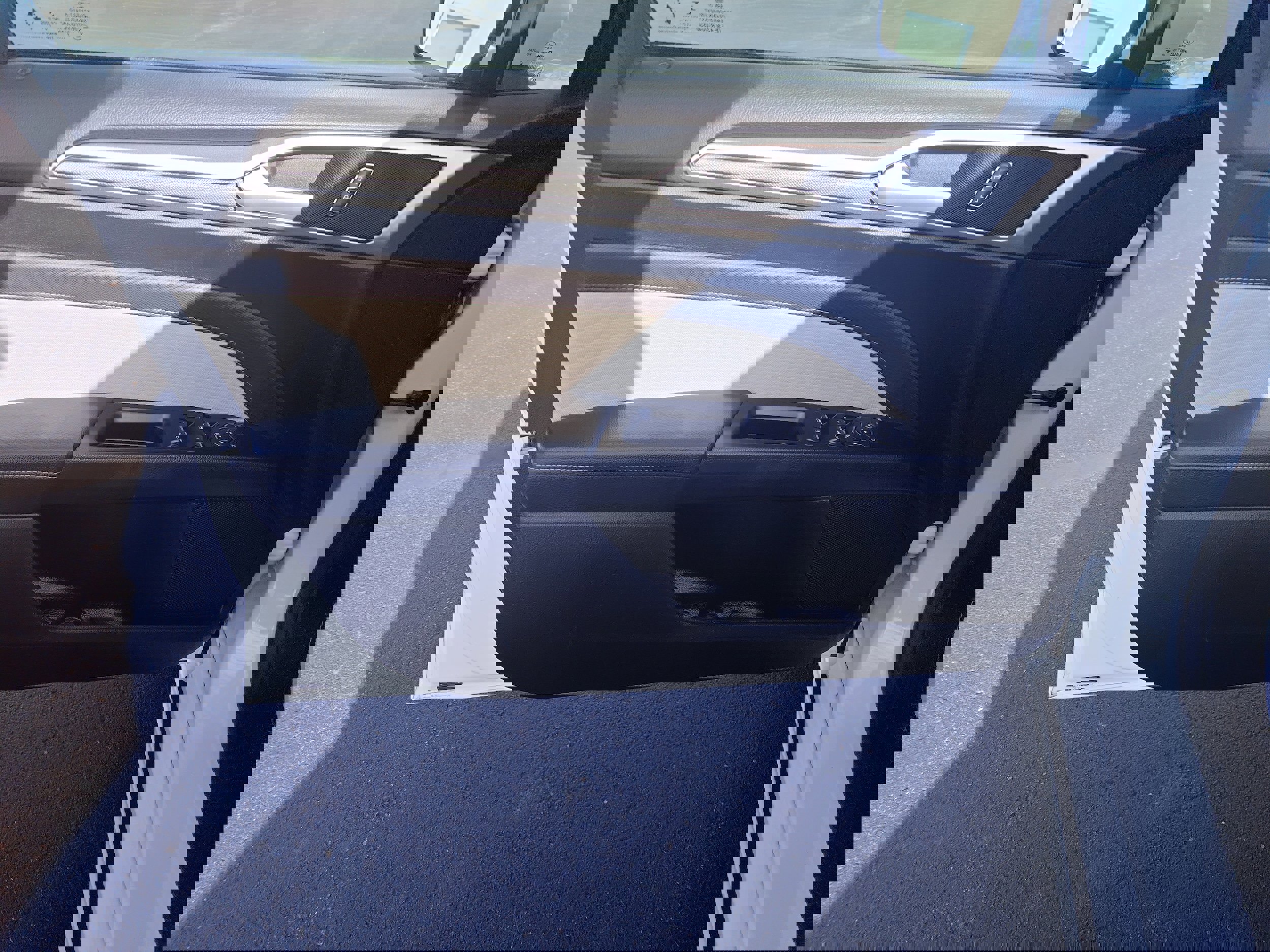 Used 2020 Ford Fusion SE w/ Equipment Group 151A image 19