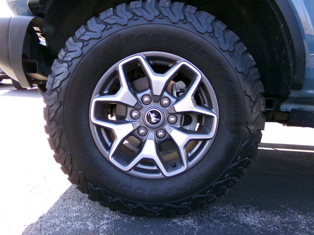 Used 2023 Ford Bronco Badlands image 23