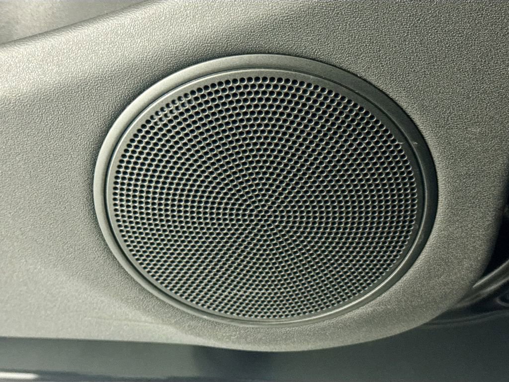 Used 2026 Land Rover Range Rover Evoque S image 18