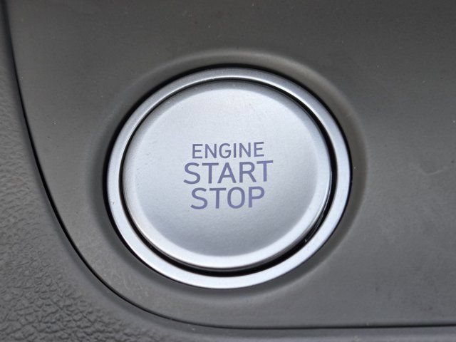 Certified 2025 Hyundai Elantra SEL FWD image 20