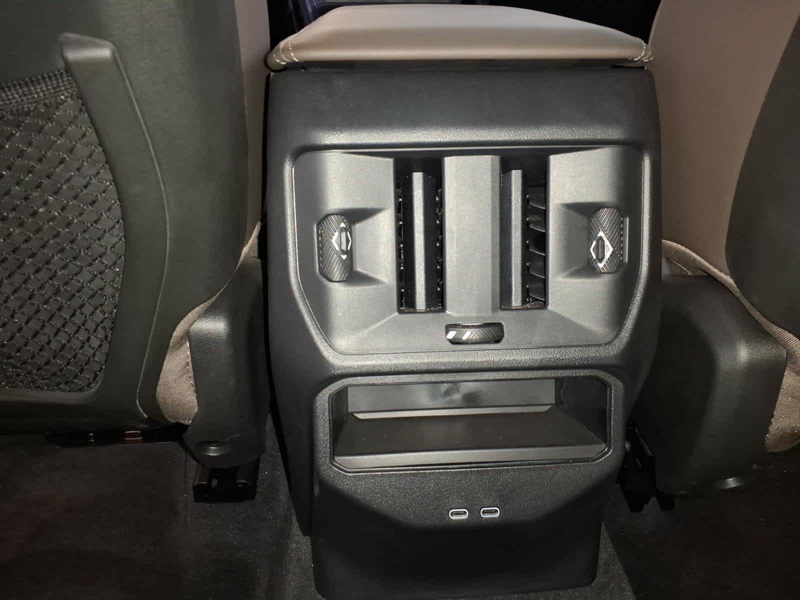 Used 2025 BMW X3 xDrive30i AWD/4WD image 14