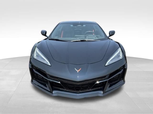 Used 2026 Chevrolet Corvette E-Ray w/ Stealth Interior Trim Package AWD/4WD image 2