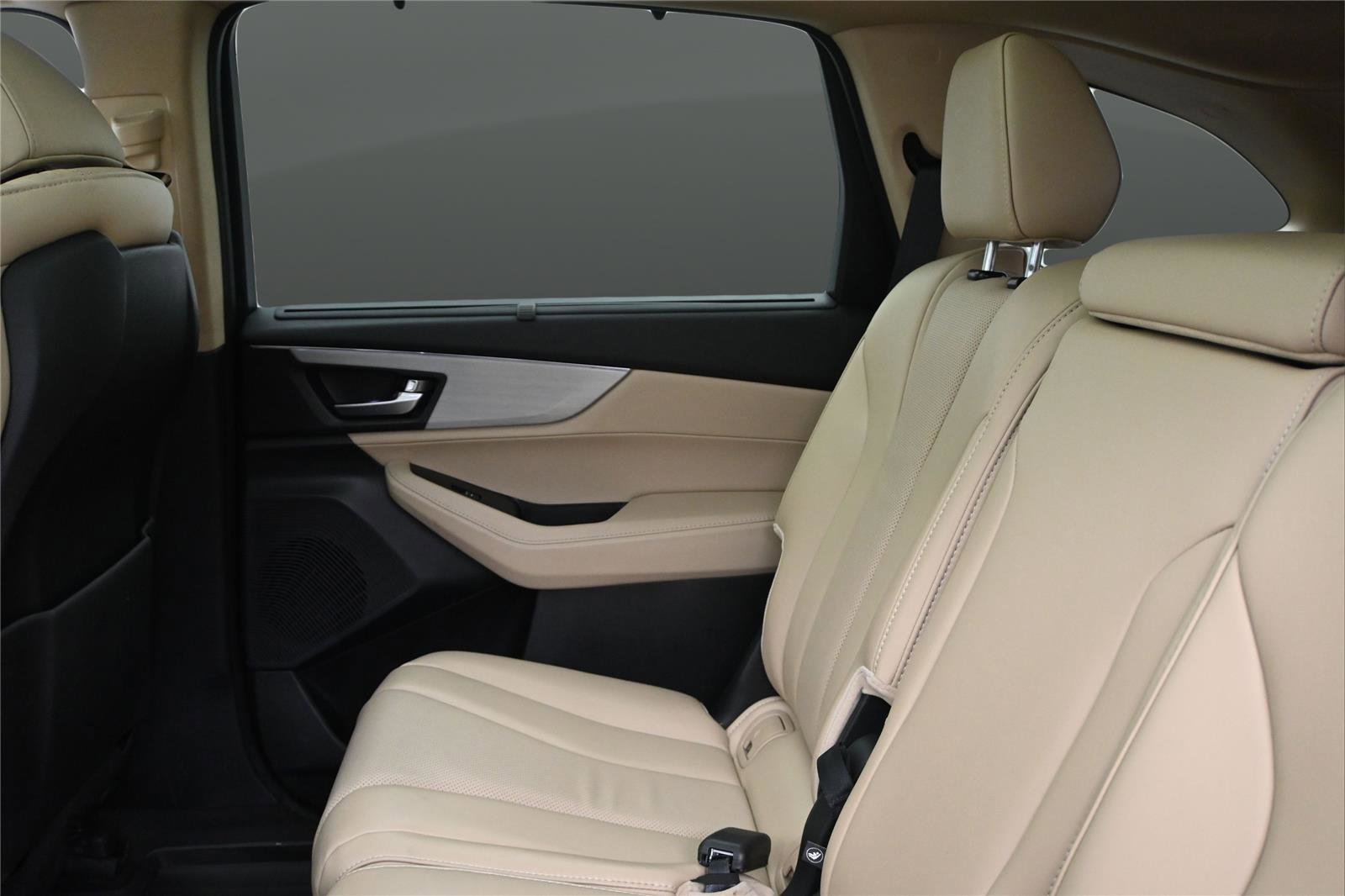Certified 2024 Acura MDX SH-AWD w/ Technology Package image 15