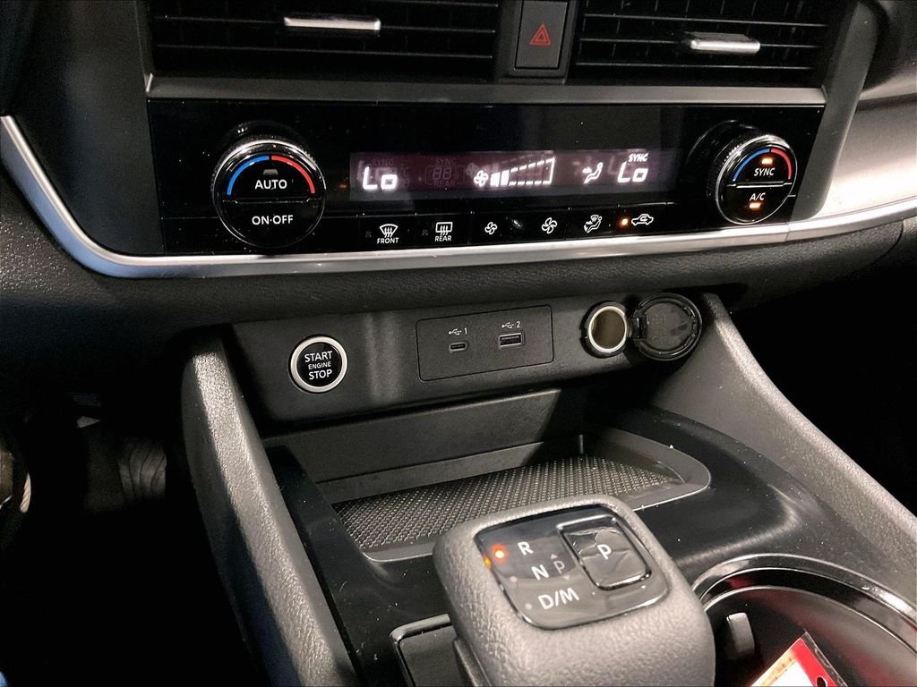 Used 2023 Nissan Rogue SV AWD/4WD image 25