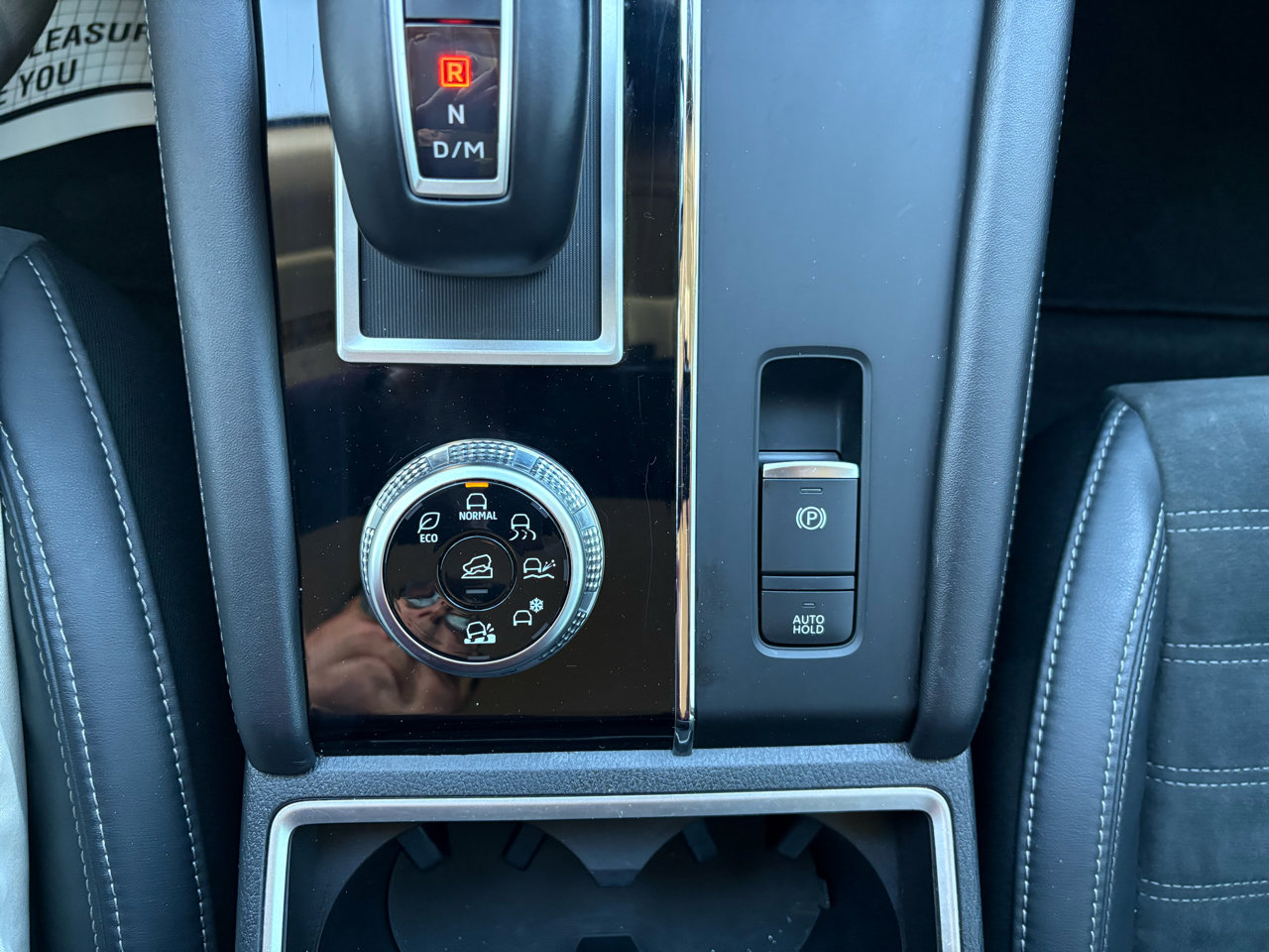 Used 2022 Mitsubishi Outlander SE image 28