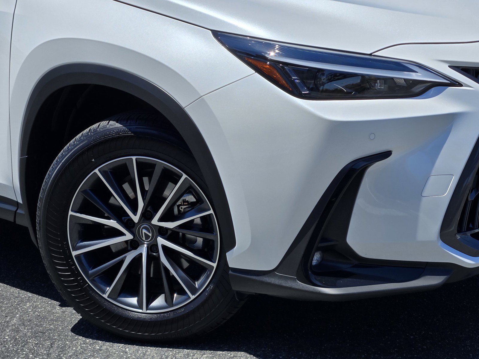 Certified 2025 Lexus NX 350h AWD w/ Premium Package image 9