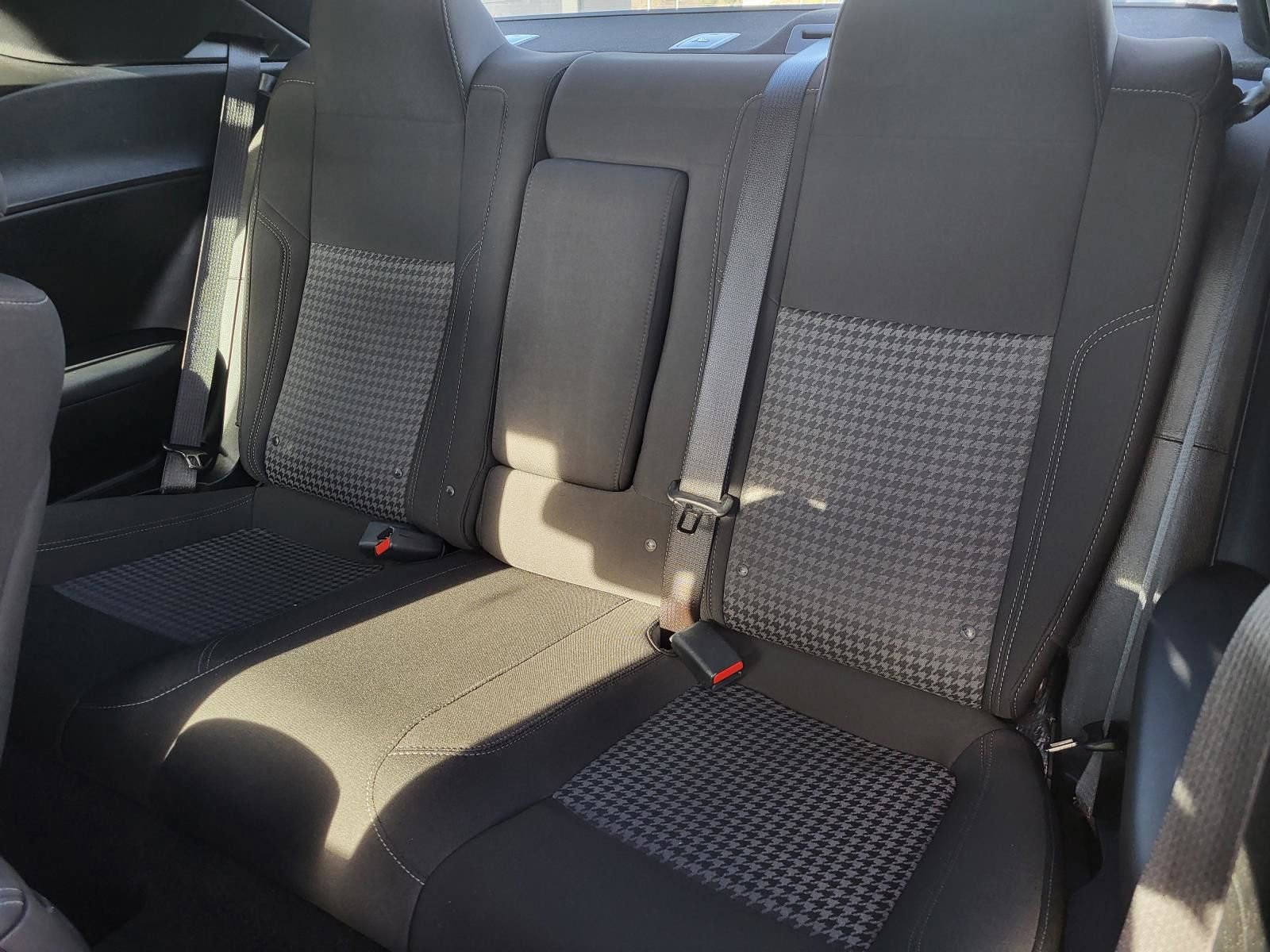 Used 2022 Dodge Challenger SXT image 10