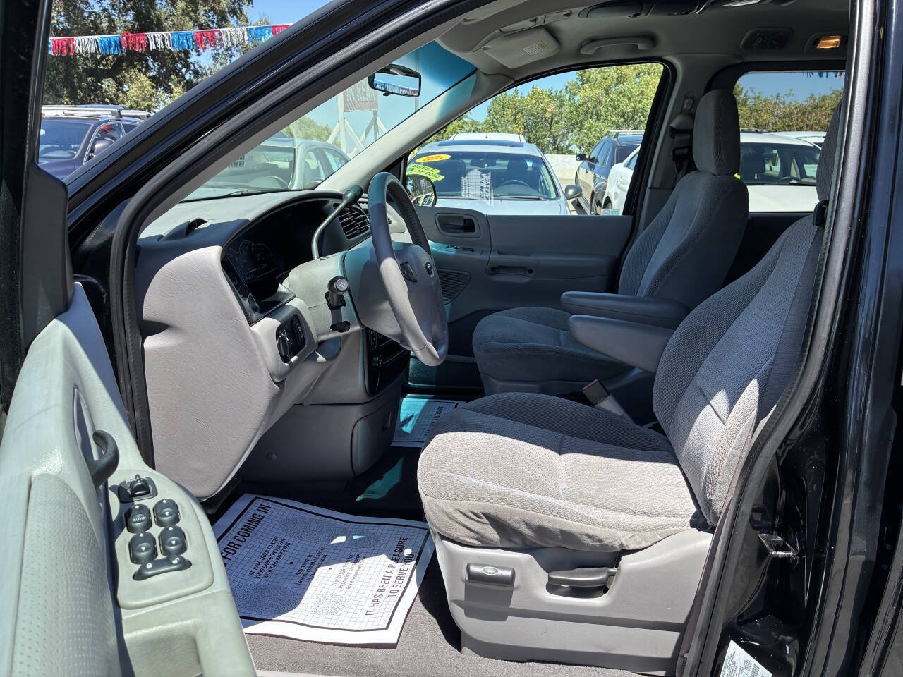 Used 2001 Ford Windstar SE Sport FWD image 3