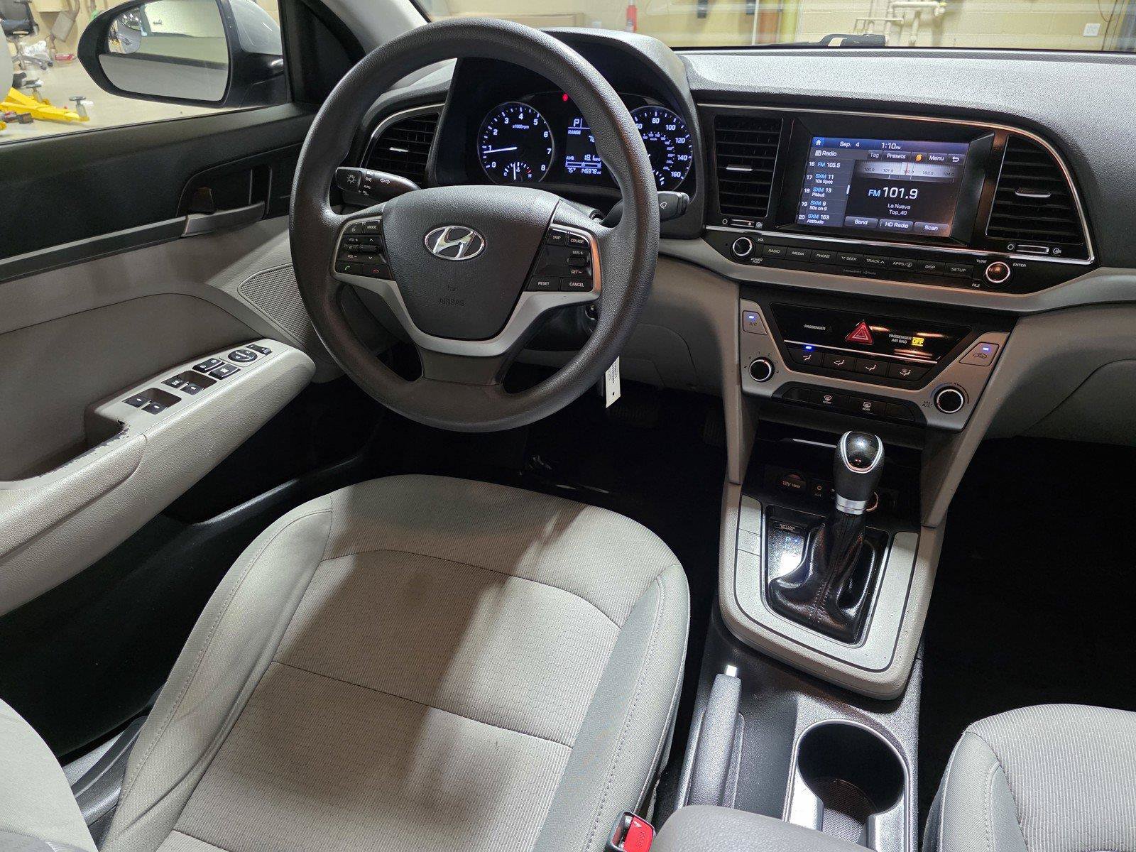 Used 2017 Hyundai Elantra SE FWD image 19