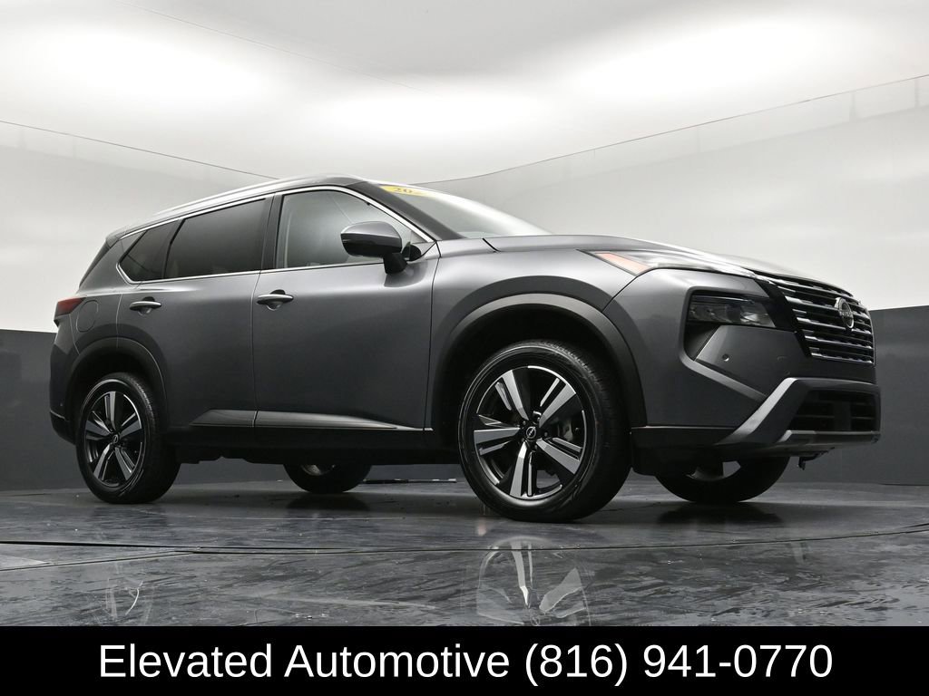 Used 2025 Nissan Rogue SL image 30