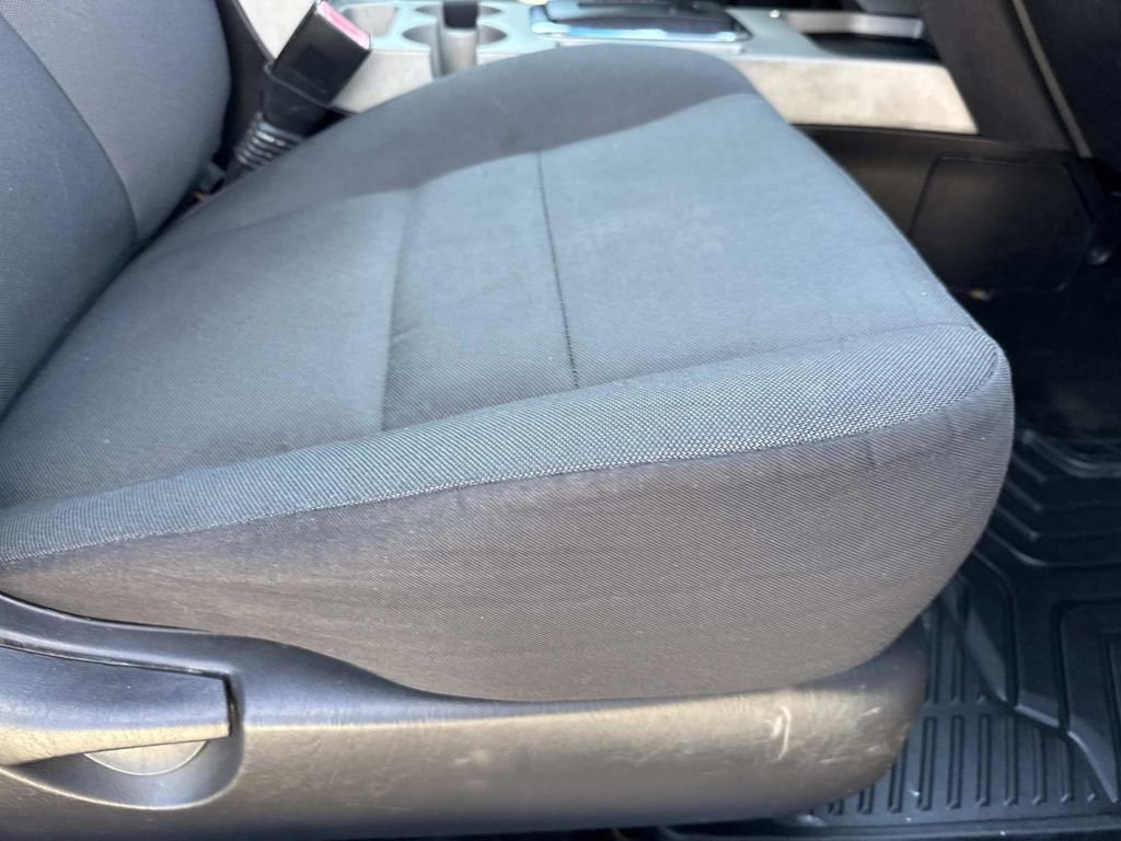 Used 2011 Ford Escape XLT image 12