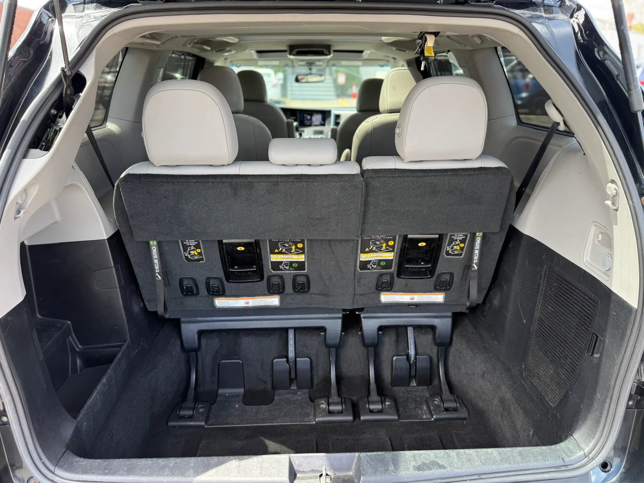 Used 2015 Toyota Sienna Limited AWD/4WD image 30