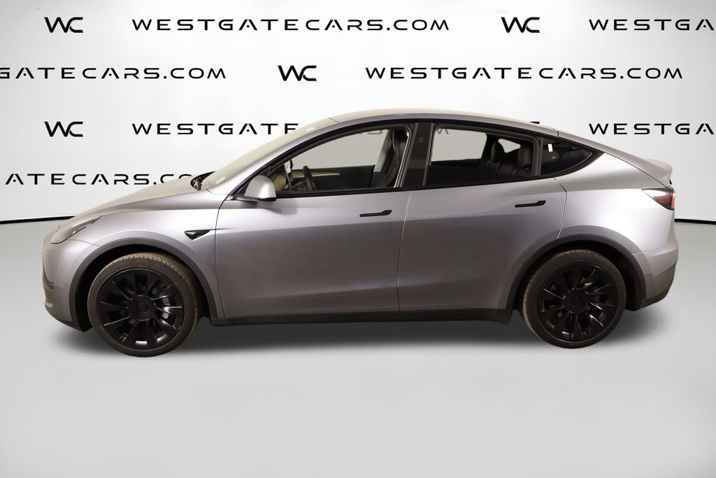 Used 2024 Tesla Model Y Long Range AWD/4WD image 5