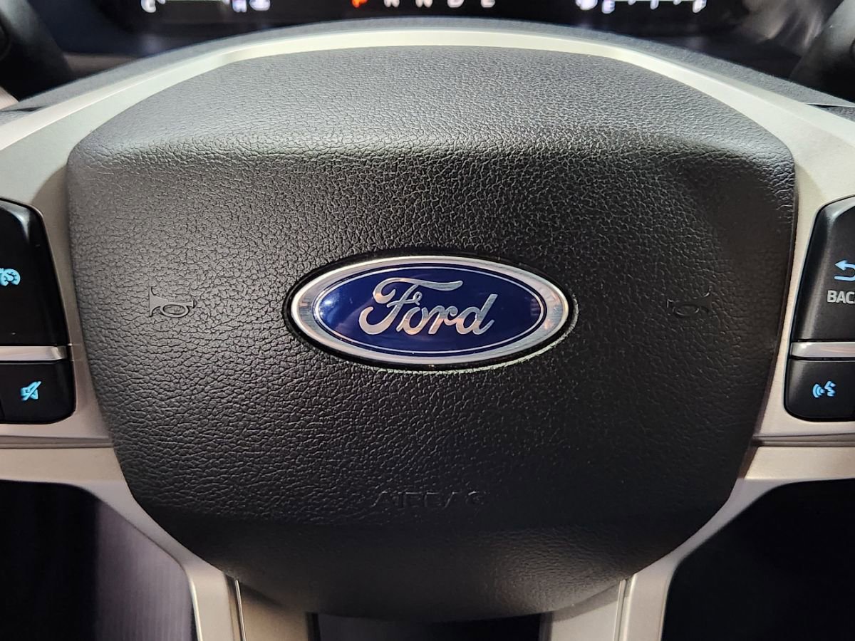 Used 2021 Ford Explorer XLT w/ Equipment Group 202A RWD image 48