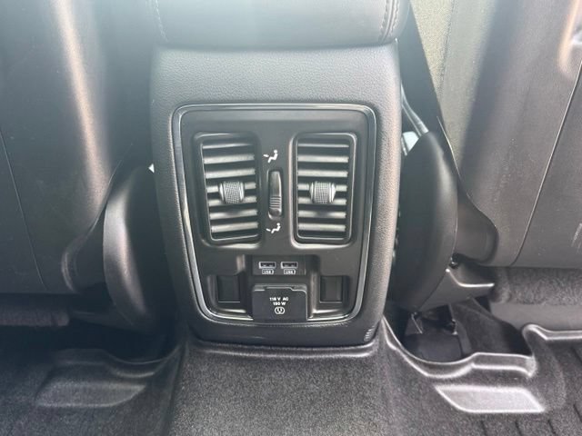 Used 2022 Jeep Grand Cherokee Limited AWD/4WD image 17