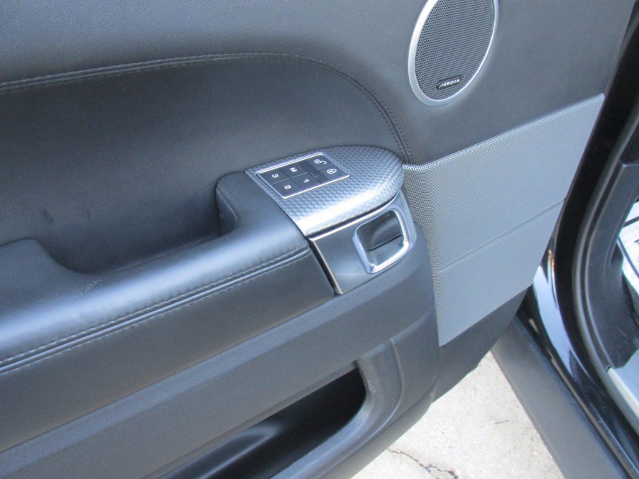 Used 2016 Land Rover Range Rover Sport SVR image 64