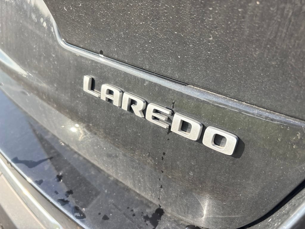 Used 2025 Jeep Grand Cherokee L Laredo w/ Luxury Tech Group I AWD/4WD image 4