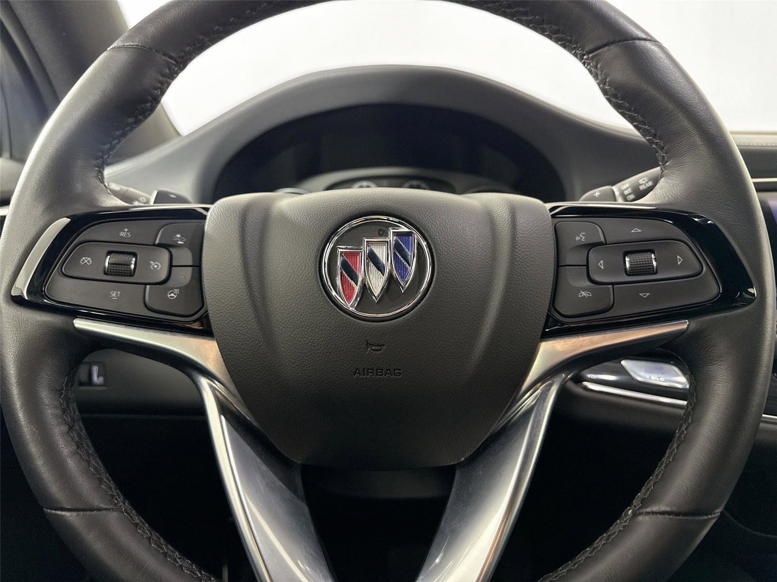 Used 2024 Buick Enclave Essence FWD image 16